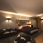 Hotel Harmony