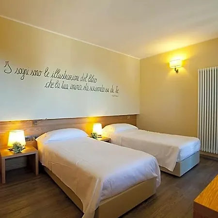 Harmony Hotel 4*